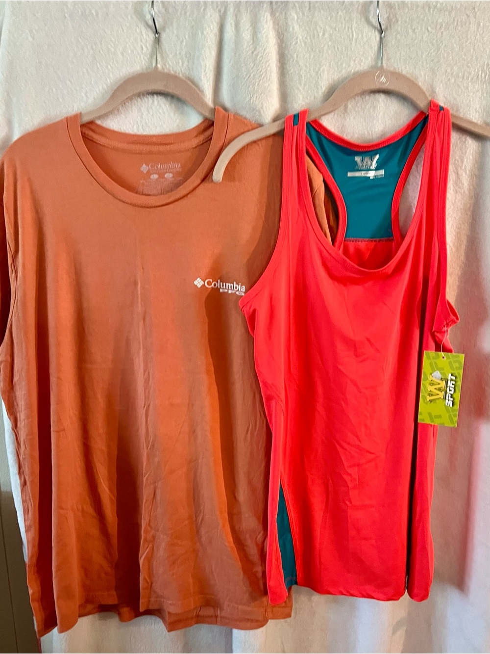 Women’s Columbia Orange Tee and  Coral Active Tank